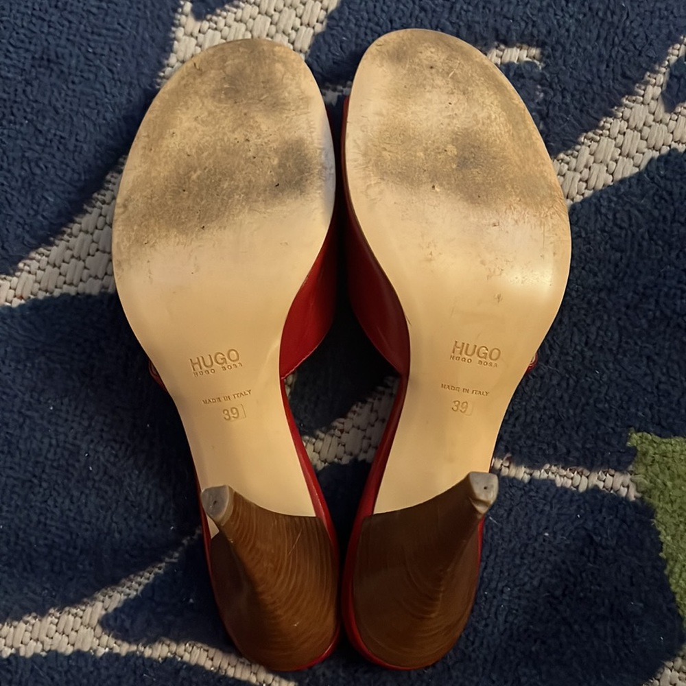 Hugo Boss Red Sandals - Picture 3 of 4